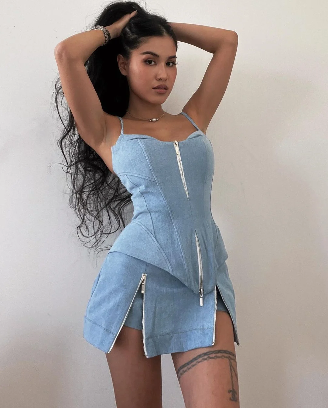 

Women's Light Blue Zipper Denim Crop Top