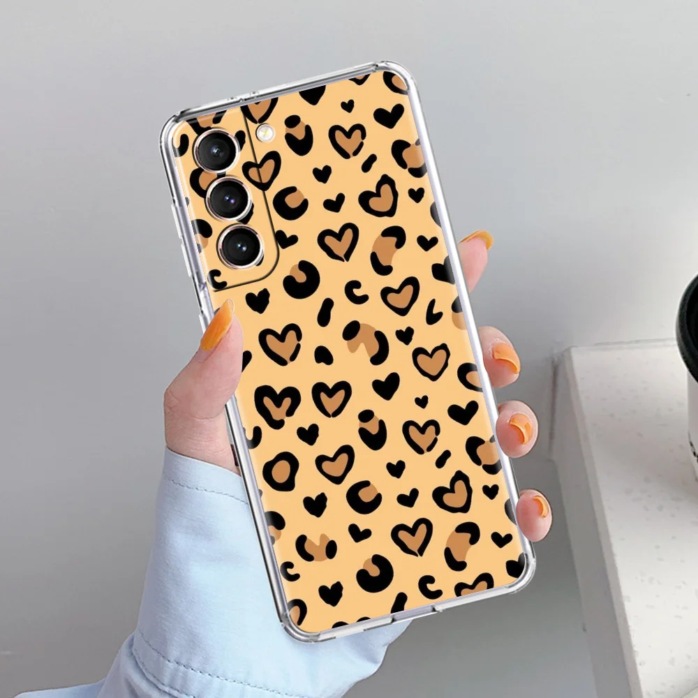 Leopard Print Soft Clear Phone Case - Trendy and Stylish