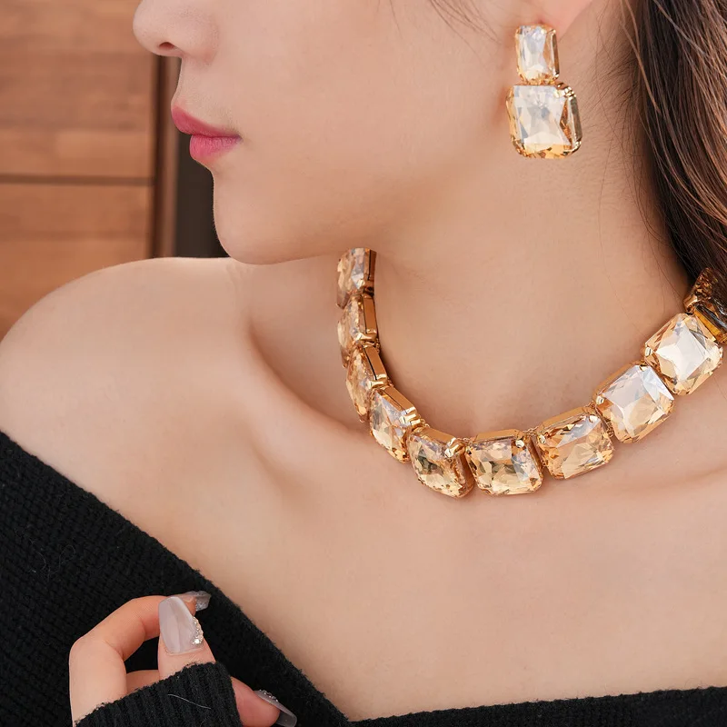 Inlaid Rhinestone Square Earrings Necklace Two-piece Set Fashion Versatile Exaggerated Temperament Light Luxury Accessories Sets