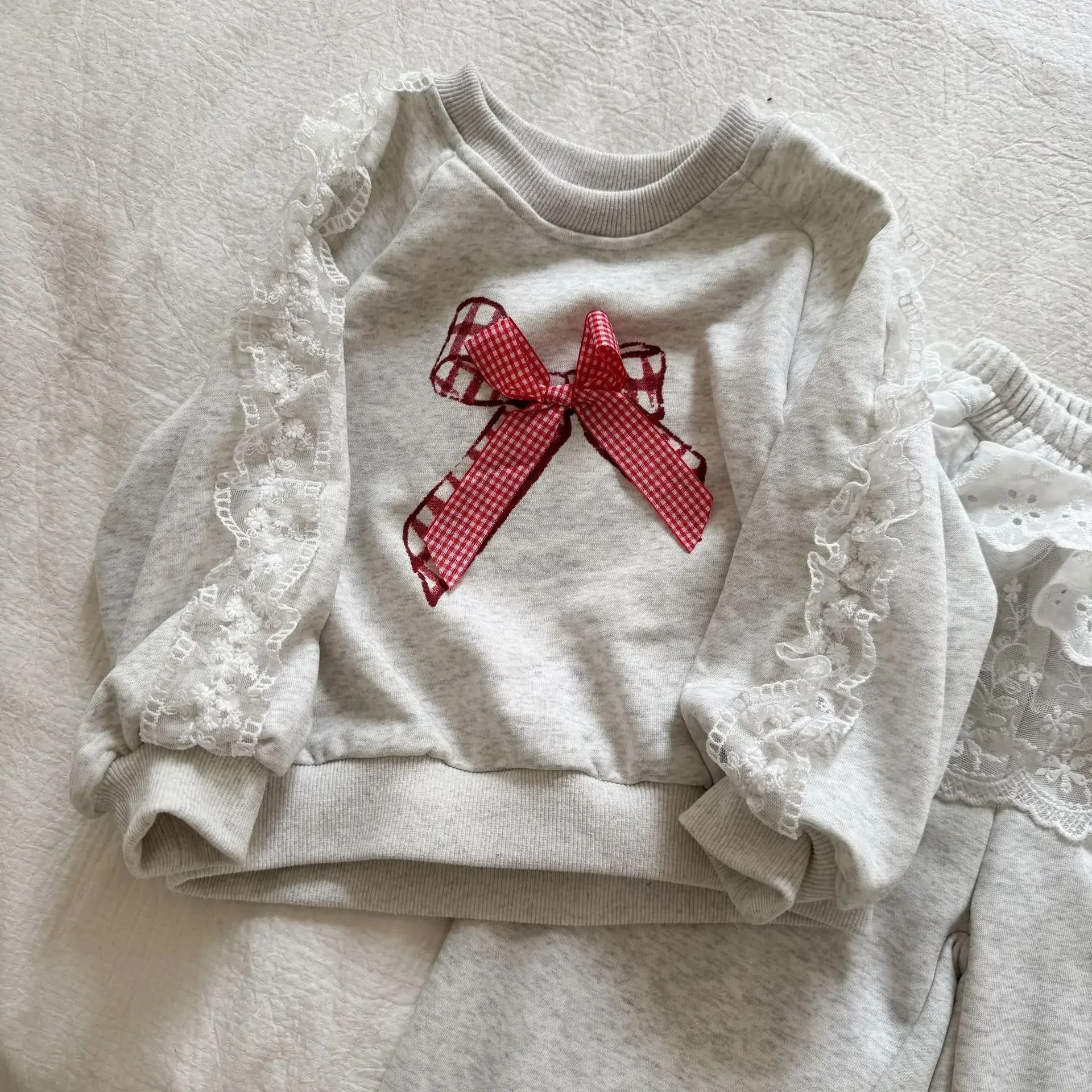 Autumn New Girls Clothing Set Bow Decoration Hoodie And Lace Pants 2 Pcs Girls Hoodie Suit Sweet Sports Set