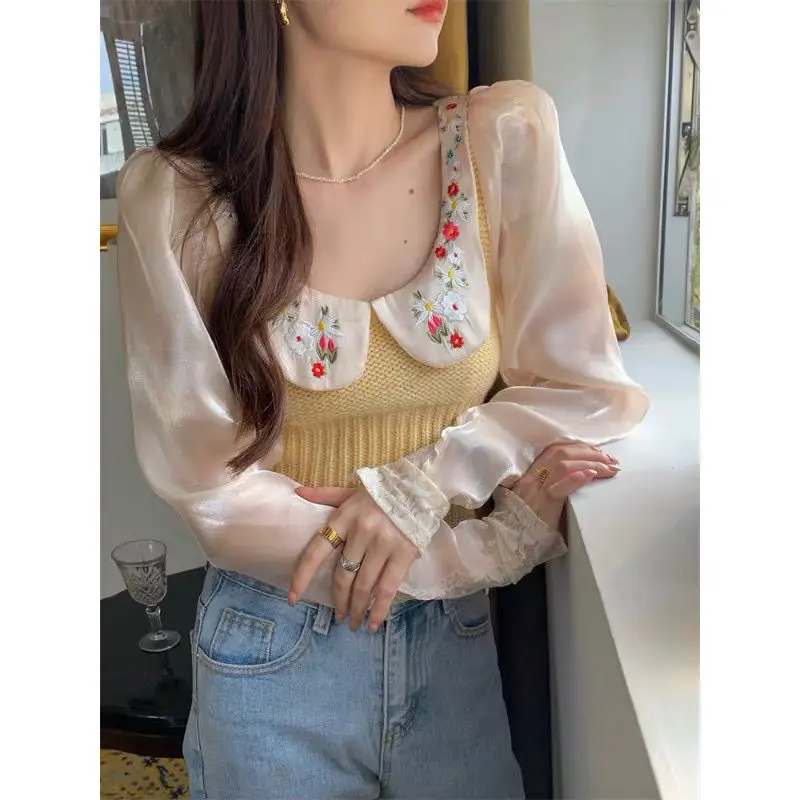 

Spring Pullovers female 2022 Korean doll collar embroidered knitted shirt women's short bubble sleeve long -sleeved pullovers