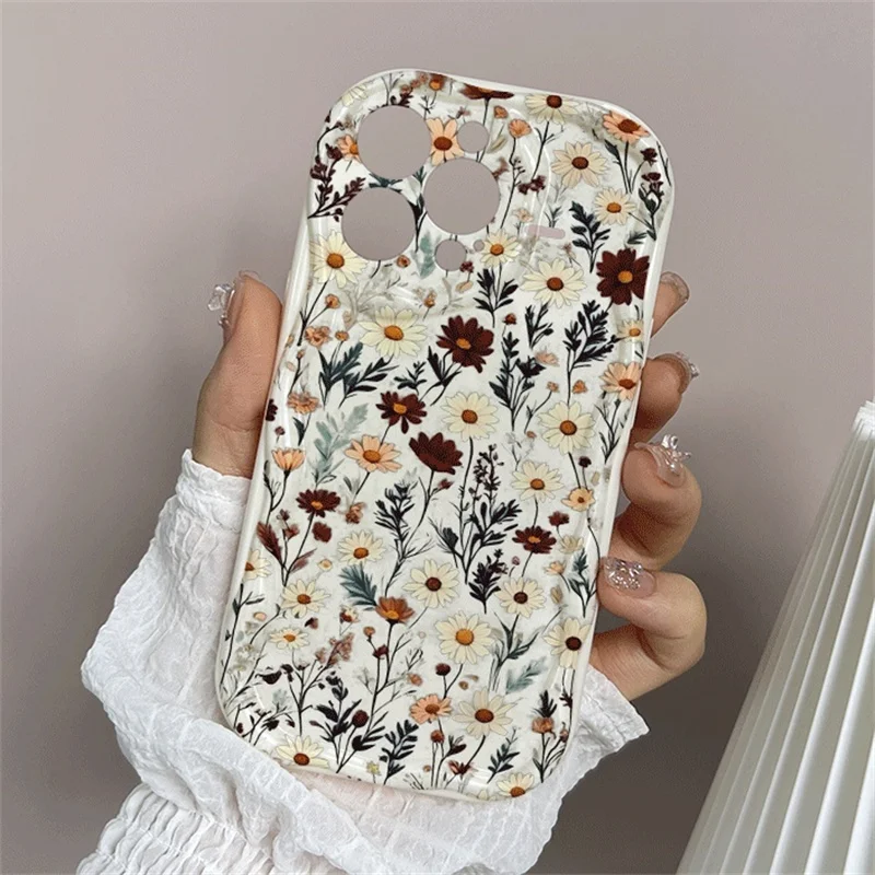 Vintage Floral Phone Case - Elegant and Stylish Design