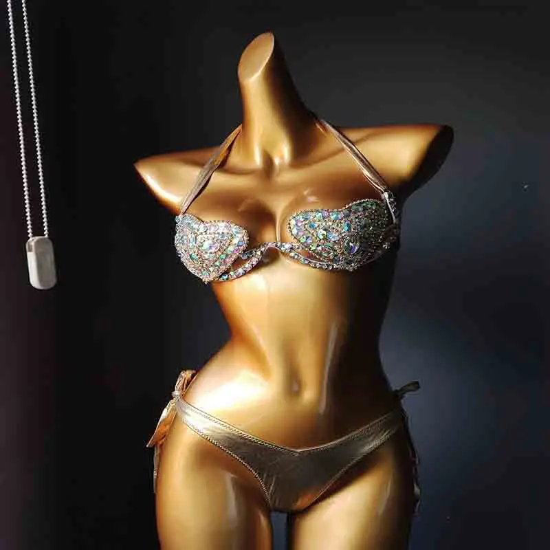 2023 New Hot Diamond Bikini Swimwear Heart Shaped High Waist Lace Up Split Three Point Swimwear Night Club Performance Dress
