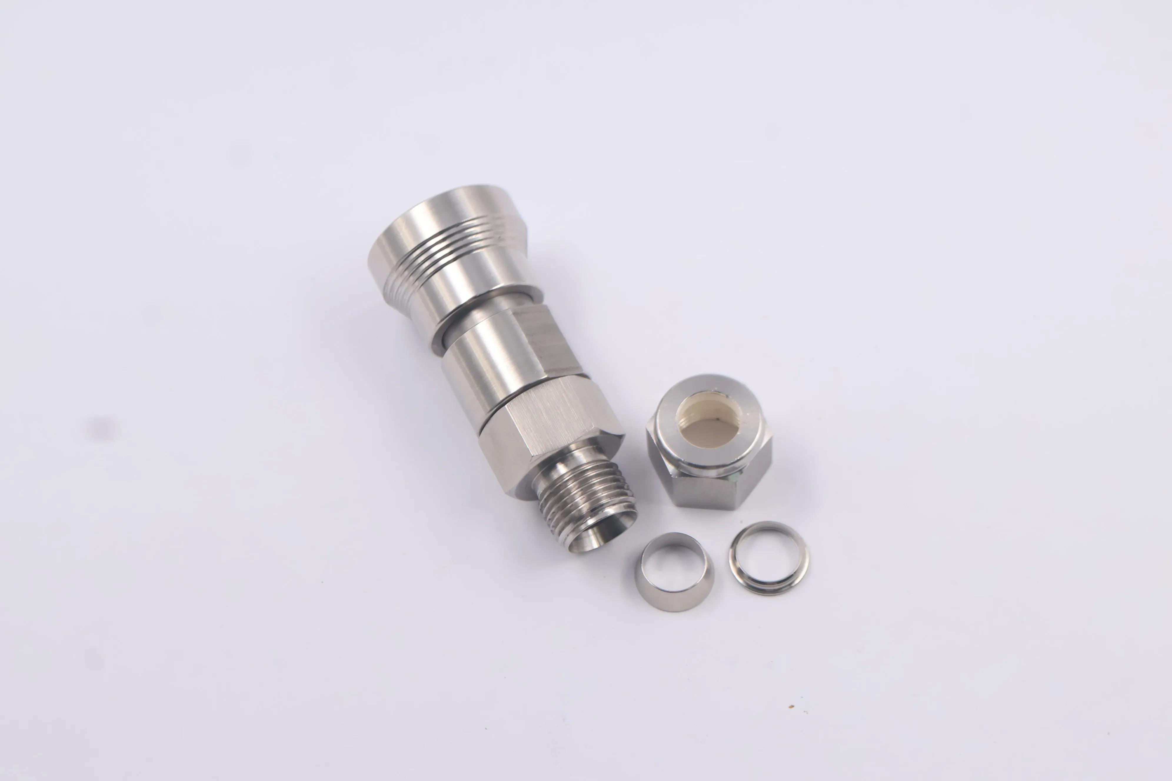 SS-QC4-B-6M0, Stainless Steel Instrumentation Quick Connect Body, 0.2 Cv, 6 mm Tube Fitting, Can Combination with Swagelok