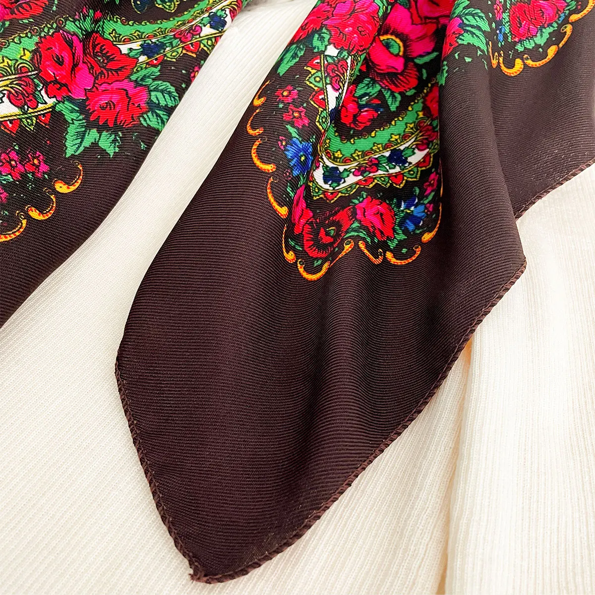 70X70CM Hochwertige Quadratische Mode Schal Frauen Floral Baumwolle Bandanas Dame Schals Hijab Stirnband Zubehör Taschentuch Haar – Detail 27
