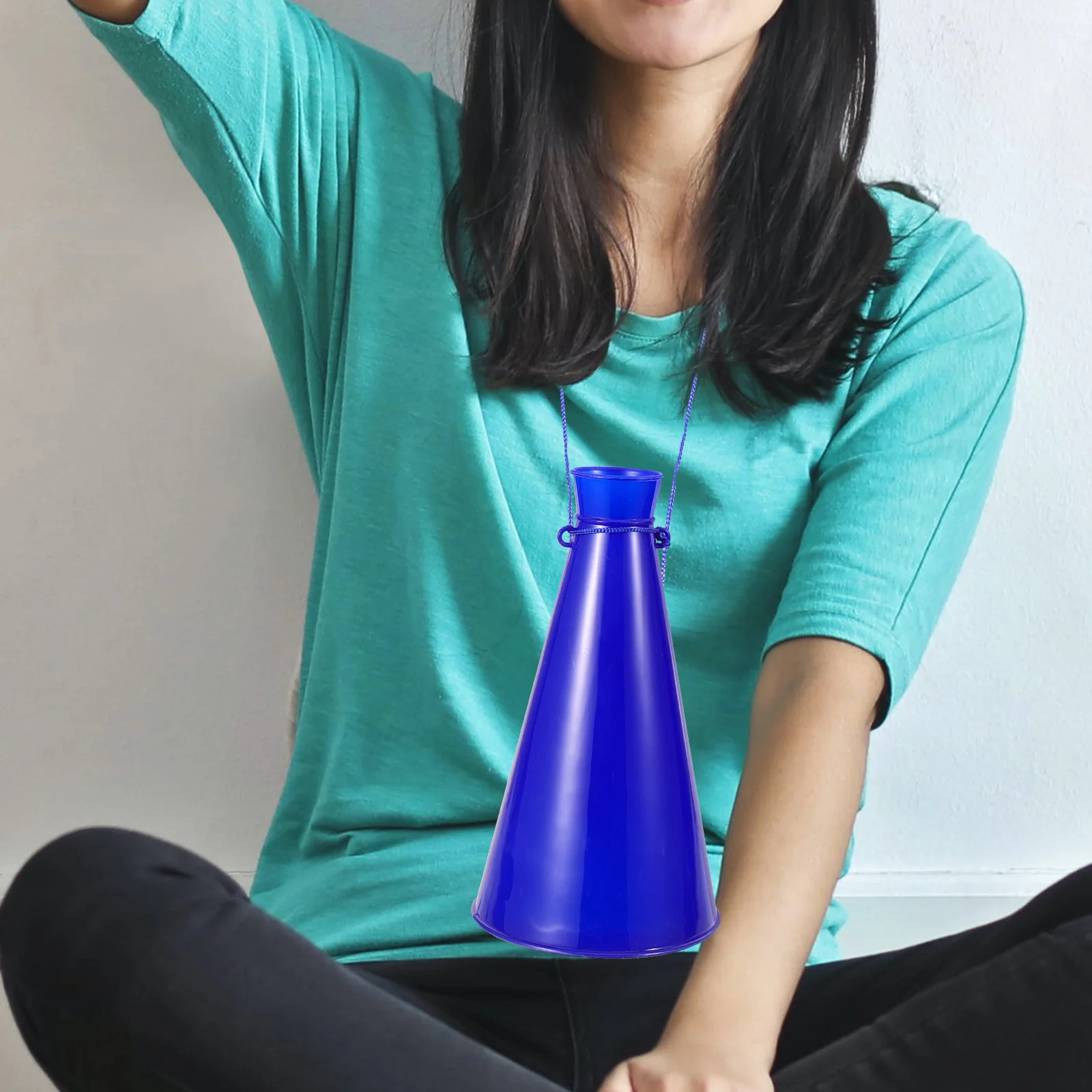 Blue Plastic Cheer Megaphones Fan Horns Party Favor Mini Trumpet Noise Maker Speaker Ceremonies Concerts Event Props Sports