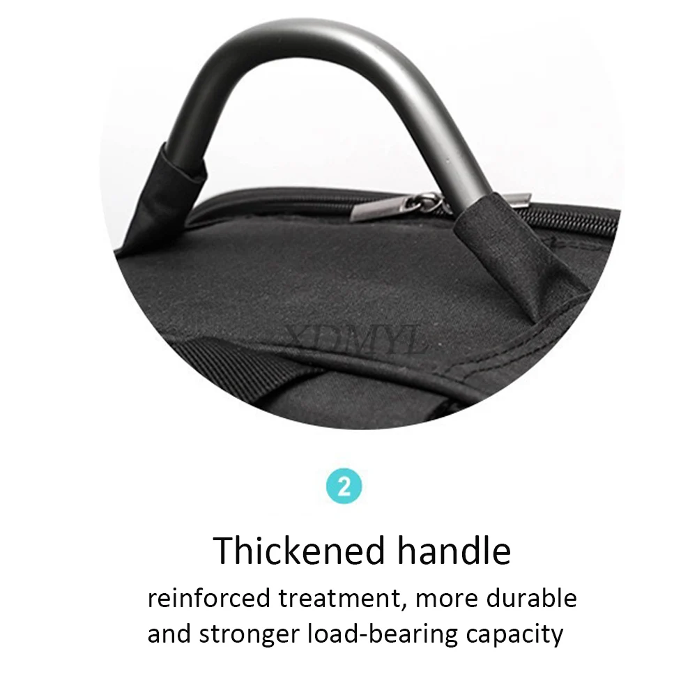 Sac de transport pour drone DJI Mavic 4 Pro porté en bandoulière, gris clair, avec accessoires visibles