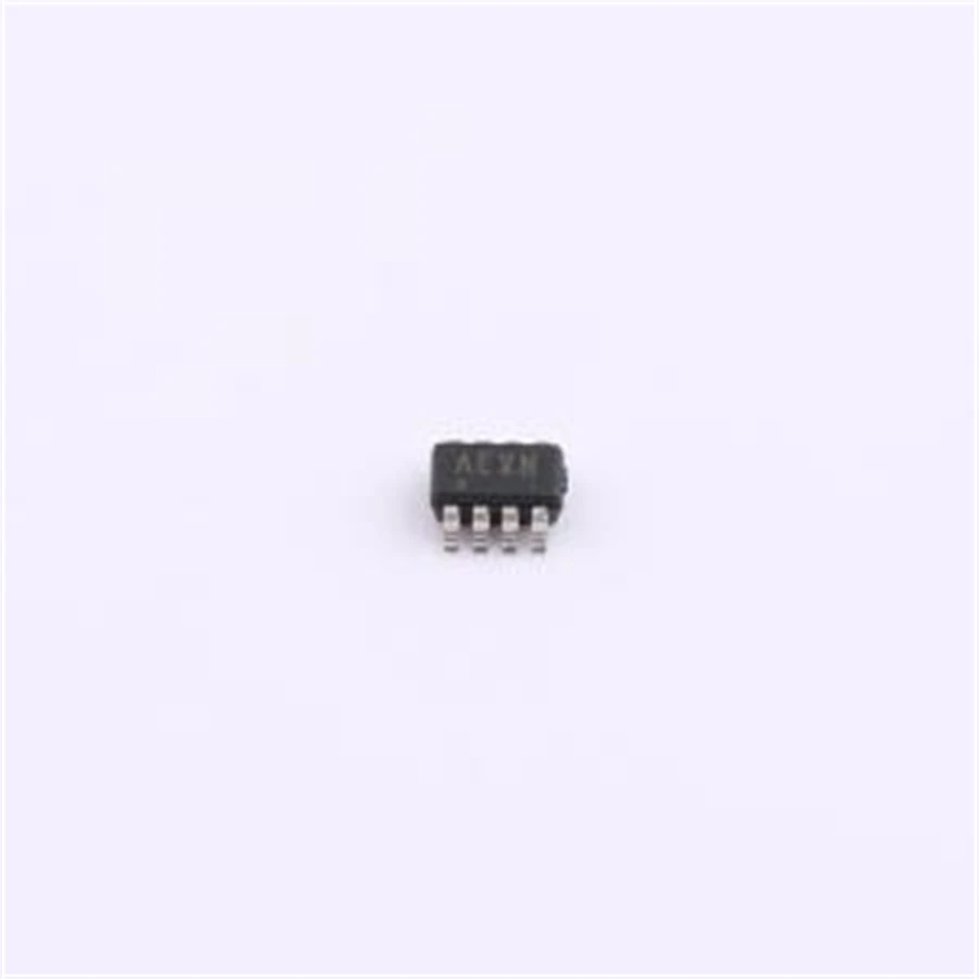 MAX33040EAKA+T