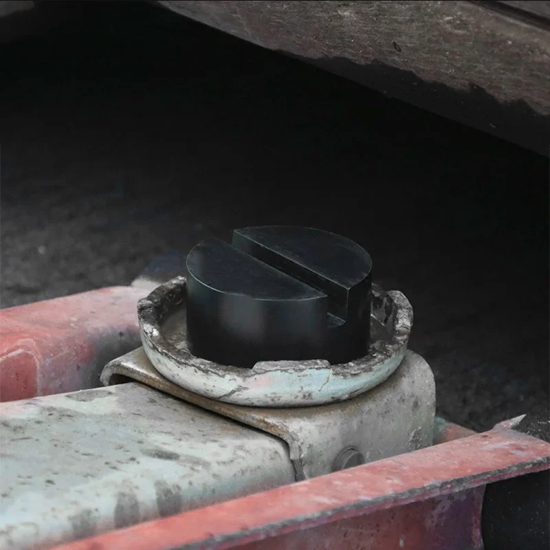 Voiture Coussin En Caoutchouc 2.4 * 2.4 * 0.9 Pouce Véhicule De Voiture Cadre Fendu Cadre Jack Ascenseur Pad Automobile Rail Floor Jacking Support Pad Adaptateur Outil Pour - Jack Pad