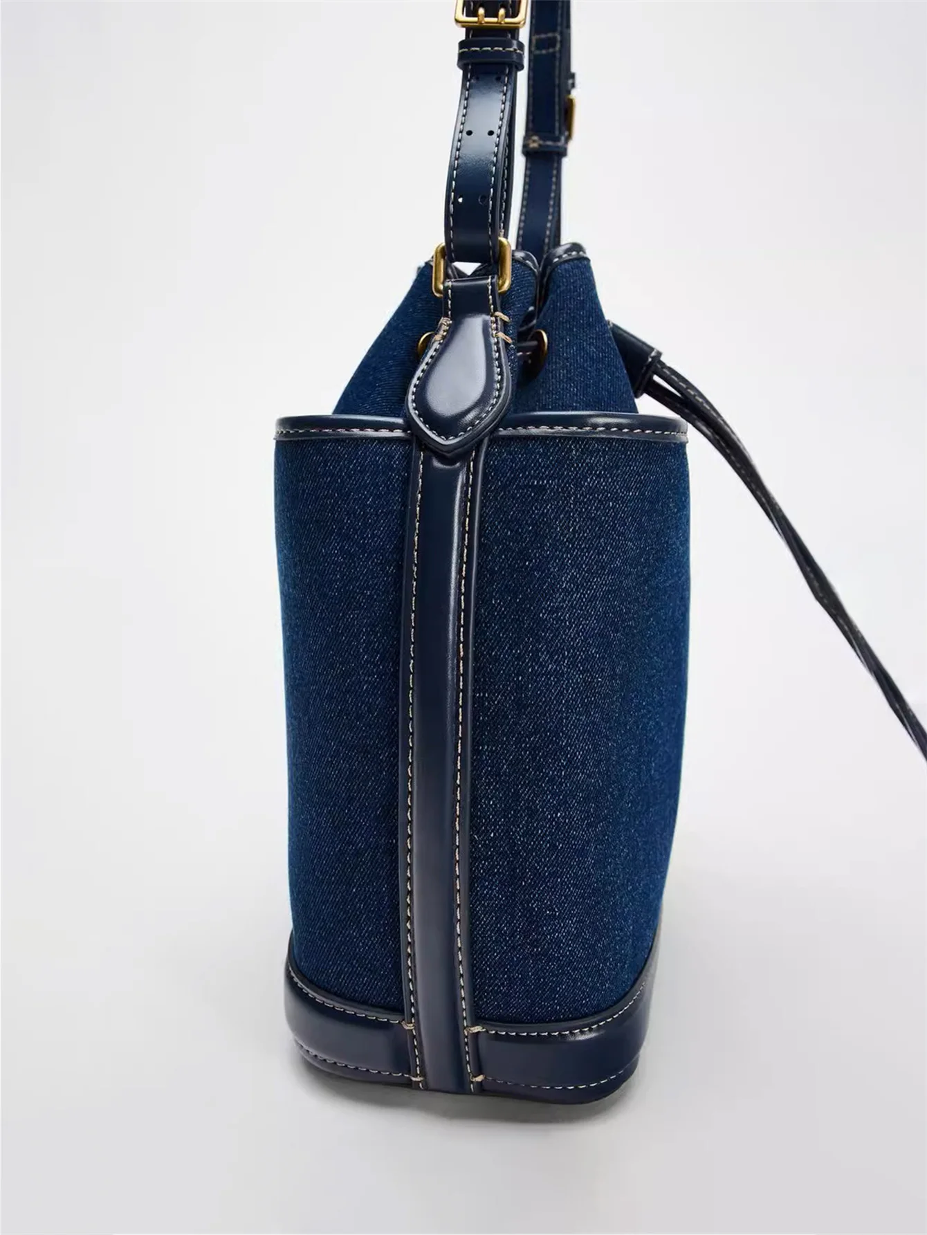 2024 Autumn/Winter new denim hand bill shoulder bag Fashion canvas bucket bag 2