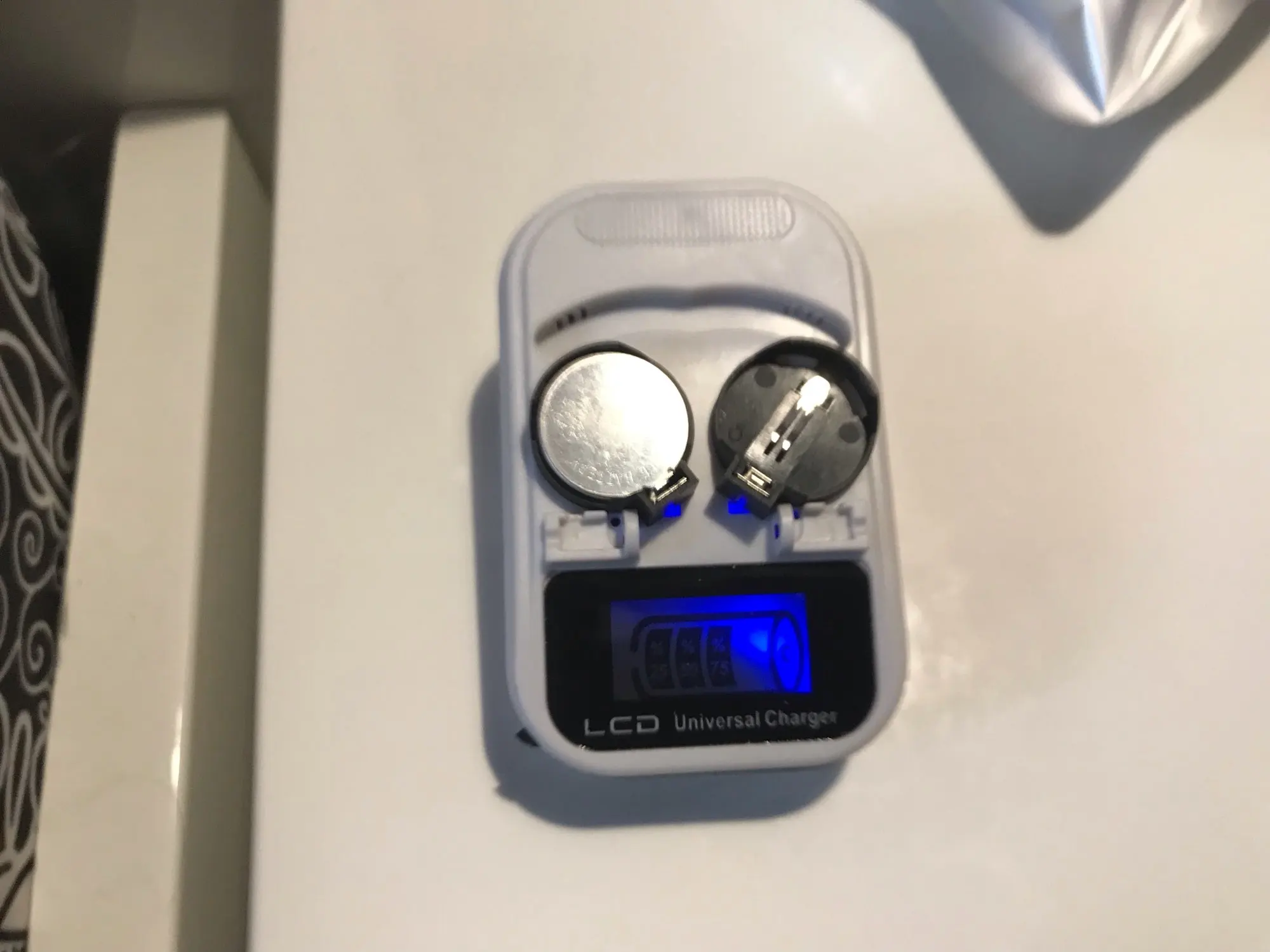 CR2032-3V-LED-USB-CR2032.jpg