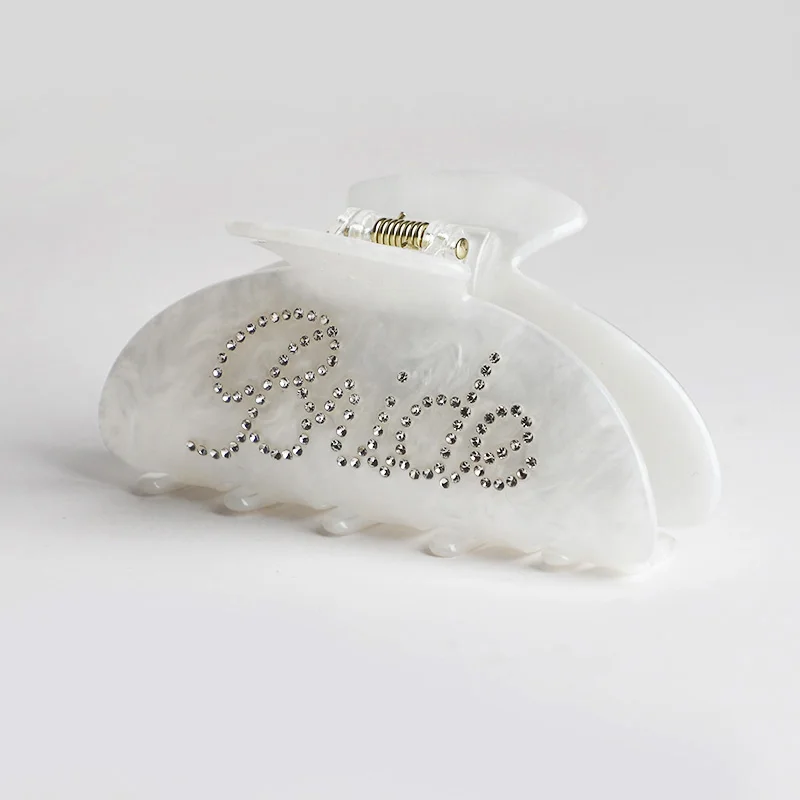 Glitzernde Strass-Haarspangen mit Braut-Schriftzug für Hochzeit, Brautparty, Junggesellinnenabschied, Dekoration und Geschenk – Detail 6