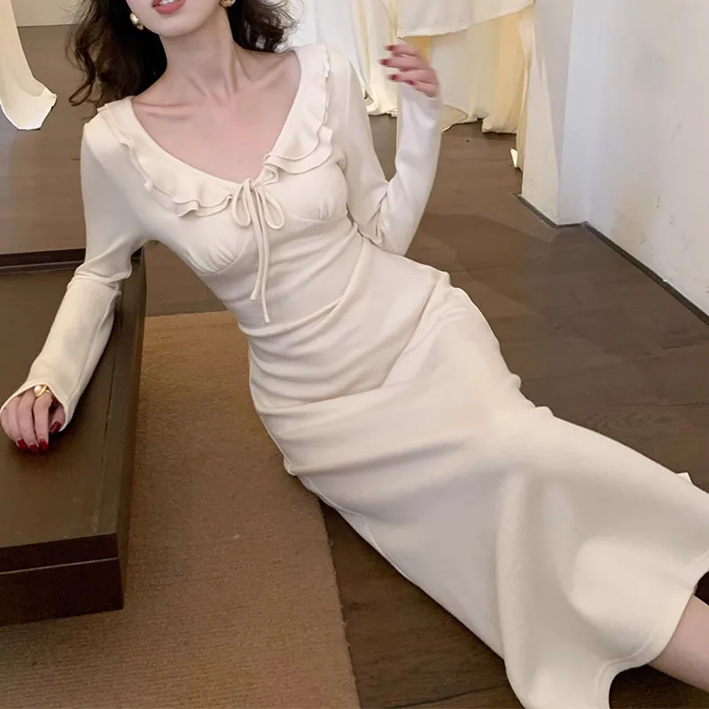 

2024New Hot Dress, Autumn and Winter New Gentle Age Reducing Long Dress Women's Dress with Cashmere Ruffles and Lacing Waist Lon
