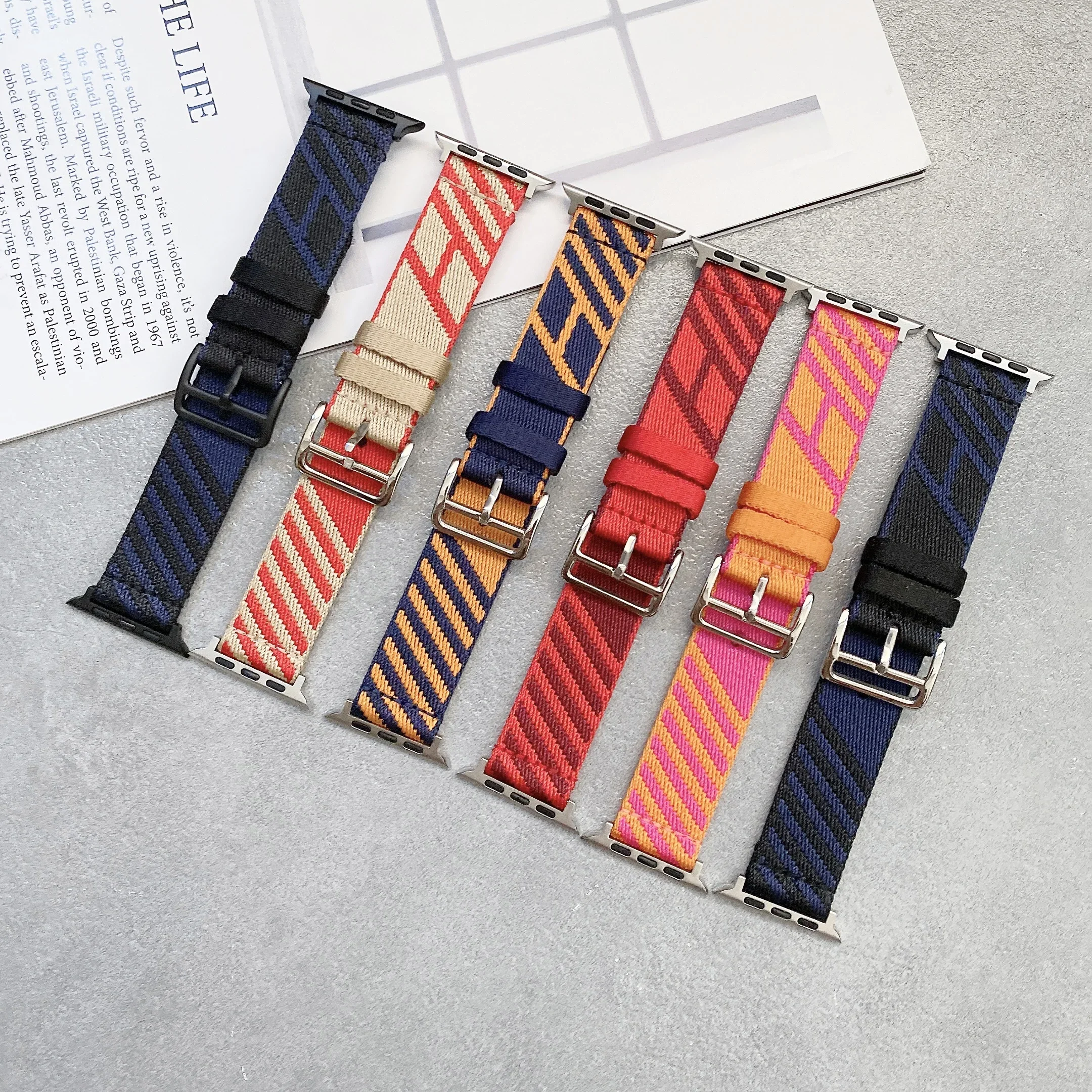 Nylon Loop Strap For Apple Watch Band 45mm 44mm 42mm 41mm 40mm 38mm Fabric Bracelet Wristband iWatch Ultra/2 9 8 7 6 5 4 SE Belt