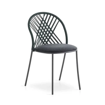 Mobili da esterno Design Patio Sedia da giardino di lusso intrecciata Sedie larghe e moderne in corda da pranzo per la casa nordica