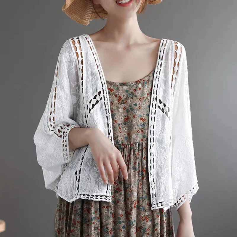 

Summer New Vintage Hollow Hook Flower Pure Cotton Cardigan Air Conditioned Shirt Fashion Cloak Women's Coat Thin Sun Protection