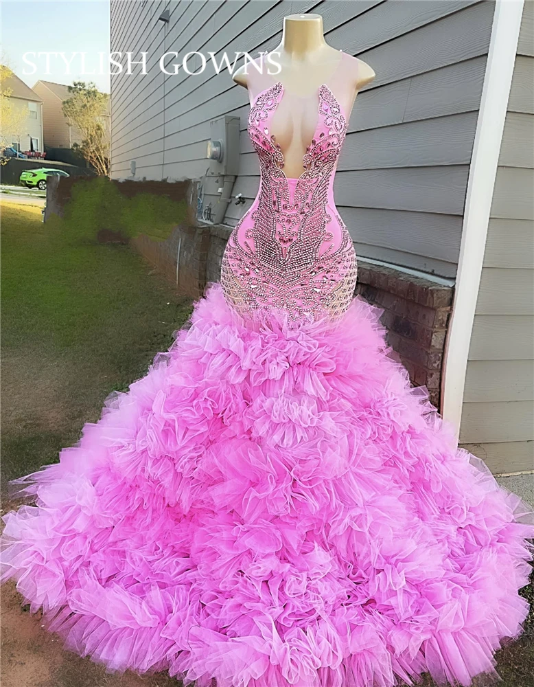 

Sparkly Pink O Neck Long Prom Dress Black Girls Birthday Party Dresses Beaded Ruffles Evening Gowns Crystal Gown Robe De Bal