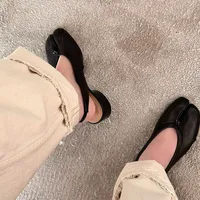 Escarpins en cuir souple à bout fendu pour femmes, chaussures de Ballet décontractées et confortables à talons bas de 3.5cm, à la mode, printemps été 2025 4