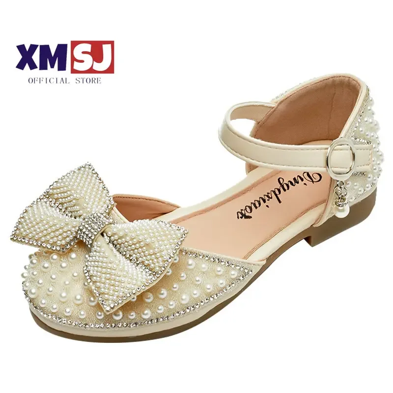 

2023 Summer New Korean Style Kids Soft Covered Toes Rhinestone Sweet Girls Bow Pearls Fashion Children Dress Sandals for Party