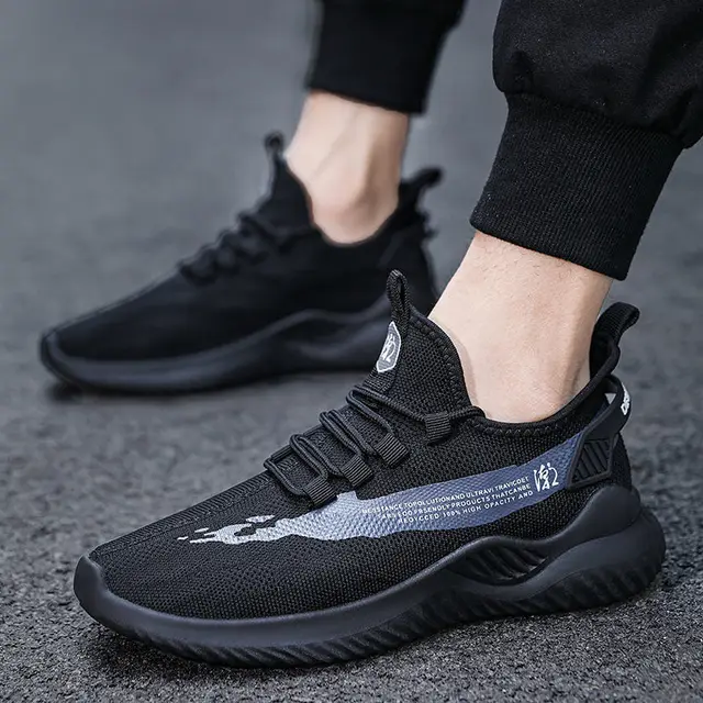 Hot Sale Light Running Shoes Comfortable Casual Men's Sneaker Breathable Non-slip Wear-resistant Outdoor Walking Men Sport Shoes Black D