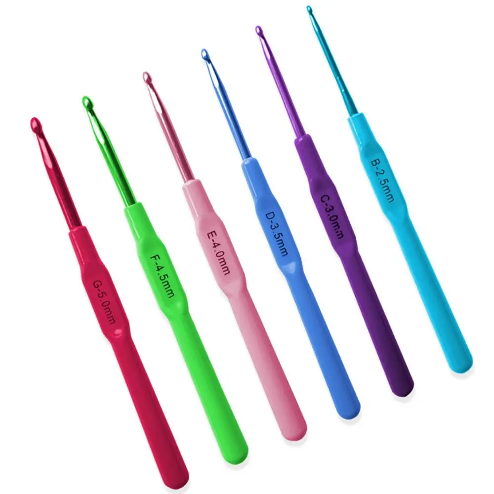 1pc Crochet Hook Knitting Needles Colorful Plastic Handle Aluminum Crochet Hooks Template Knit Needles Weave DIY Crafts