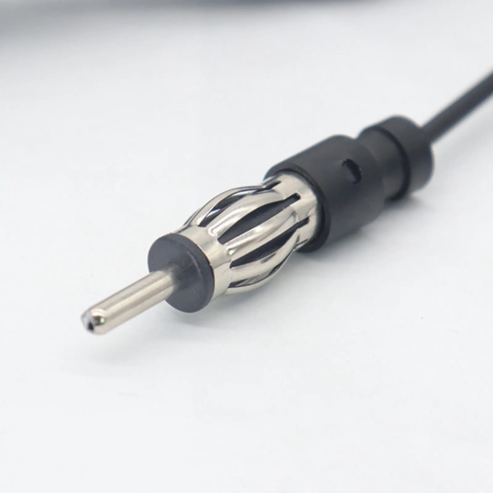 Рисунок 4 - Универсальная автомобильная антенна