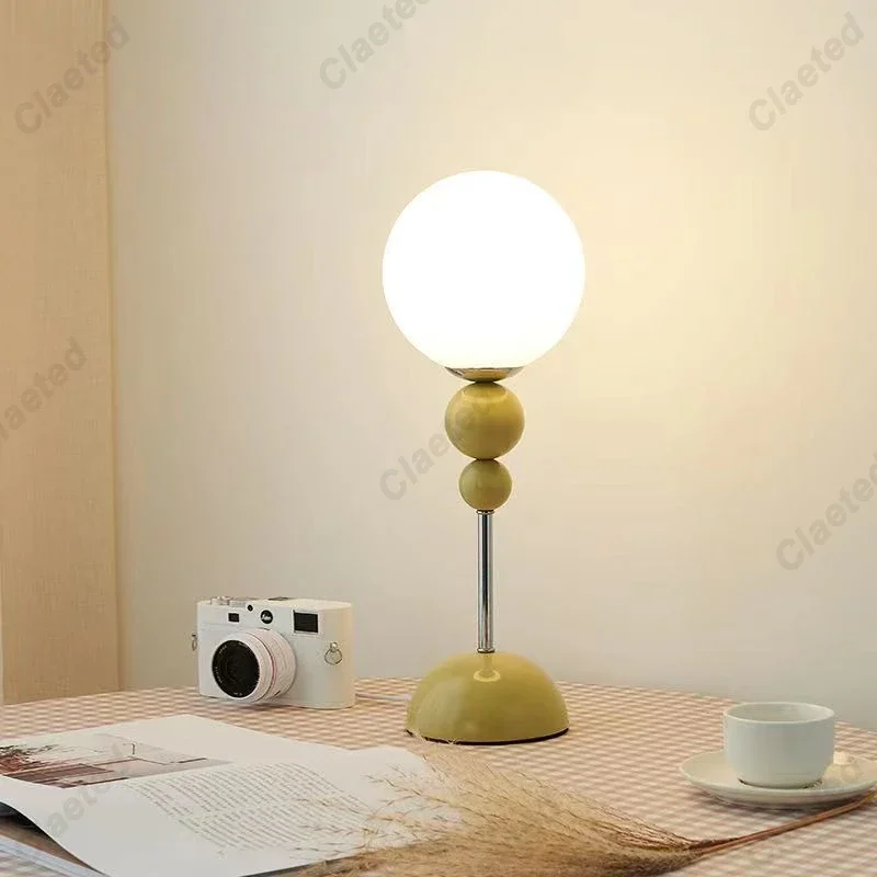 

Современная креативная прикроватная настольная лампа в скандинавском стиле, простой модный светильник в форме шара, настольная лампа для кабинета, для гостиной, спальни
