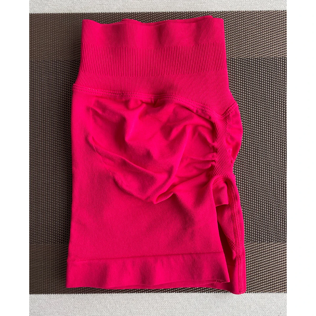 Rosa Pink No logo