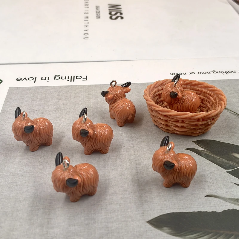 10pcs 하이랜드 암소 참 레진 펜던트 DIY 쥬얼리 귀걸이 팔찌 목걸이 키체인 선물 장식 만들기 용품 C1110