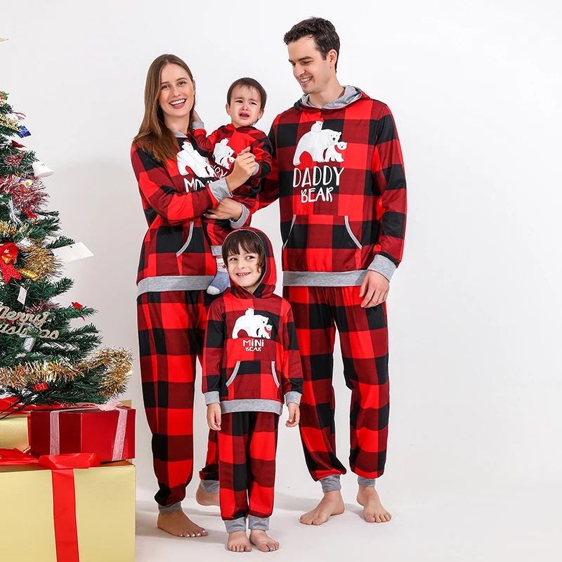 thumbnail image 2 of Conjunto de pijamas navideños de alta calidad para toda la familia, con estampado a cuadros, sudadera con capucha y pantalones largos, pijama para bebé, ropa de dormir suave y bonita, 2 of 5