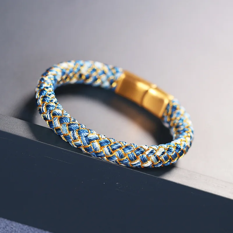 

Chinese Style Fish Scale Bracelet with Pure Hand Woven Design Koi Bracelet for Men and Women Birthday Gift