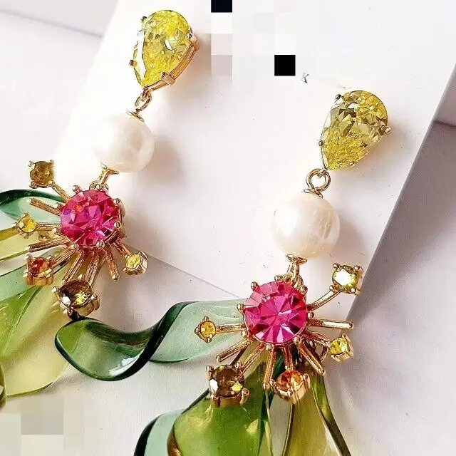 

NEW! Pearl Crystal Drop Statement Earrings