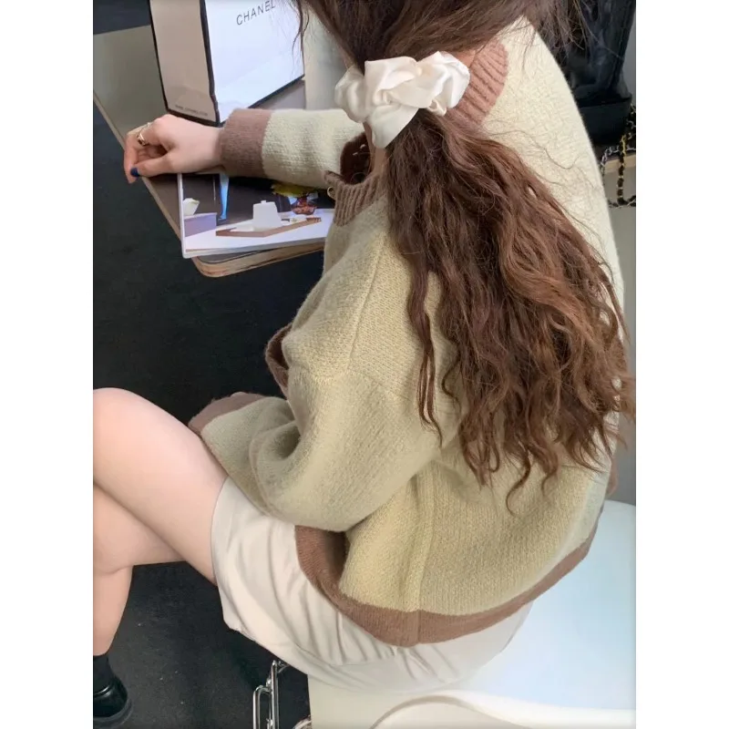 Autumn and Winter Fashion Women's Clothing Round Neck Long-sleeved Contrast Sweater Elegant O Neck Cardigan with Pocket Knitwear