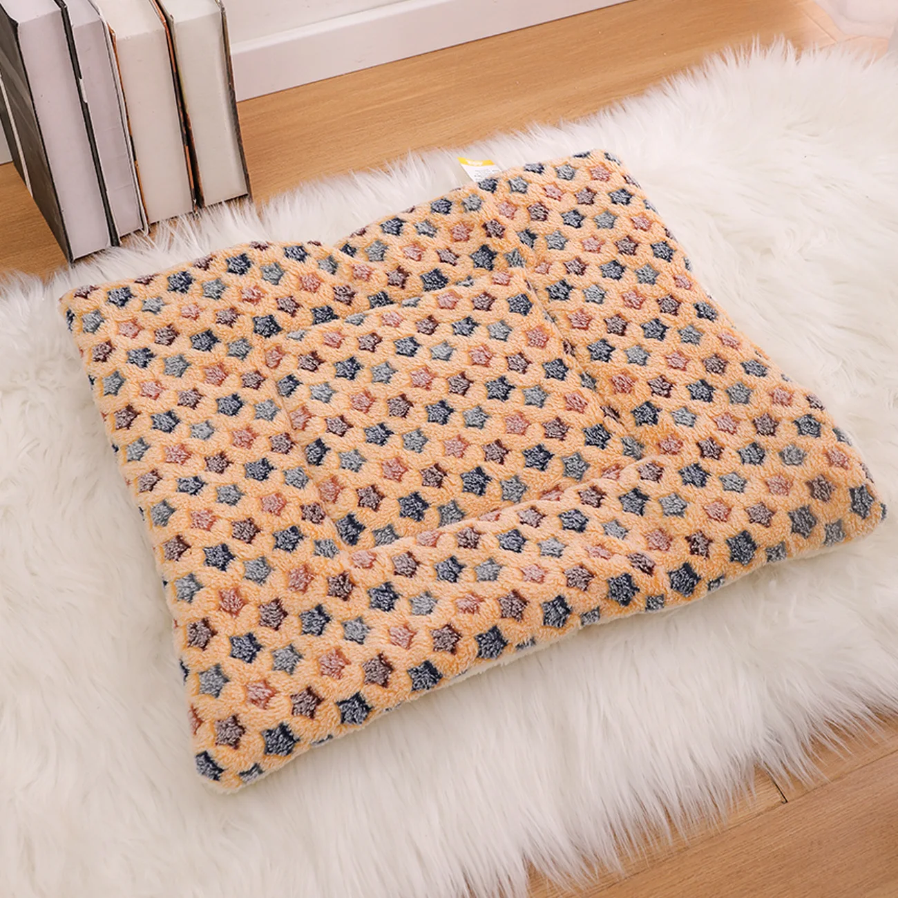 Soft Flannel Thickening Pet Soft Fleece Pad Pet Blanket Mattress Puppy Cat  Sofa Mat Home Carpet Warm Sleep Set Dog Bedv - AliExpress