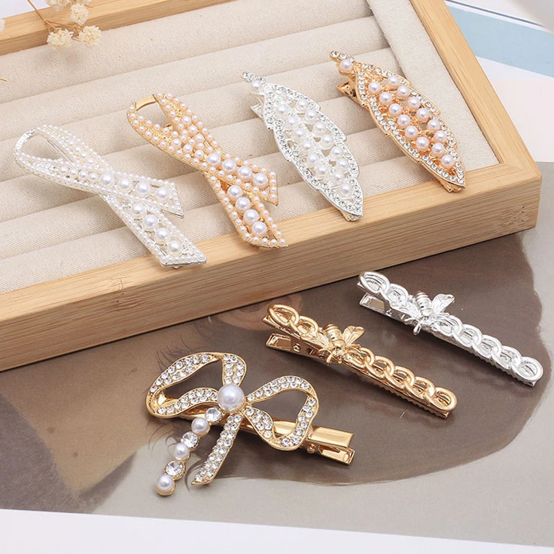 

Fashion High-End Pearl Leaves Bow Shaped Metal Hair Clip Hairpin Bangs Clip Bee Chain Barrettes Girls Hair Accessories Headwear
