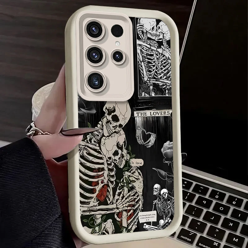 Stylish Artistic Heart Skull Phone Case - Unique Design Protective Cover
