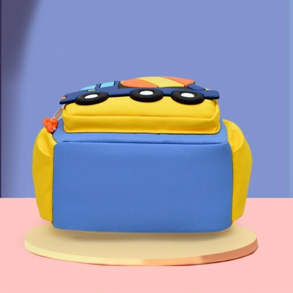 Zaino per Bambini a Forma di Auto Cartoon, Leggero e Versatile, Borsa a Tracolla Traspirante di Grande Capacità per la Scuola - immagine 2