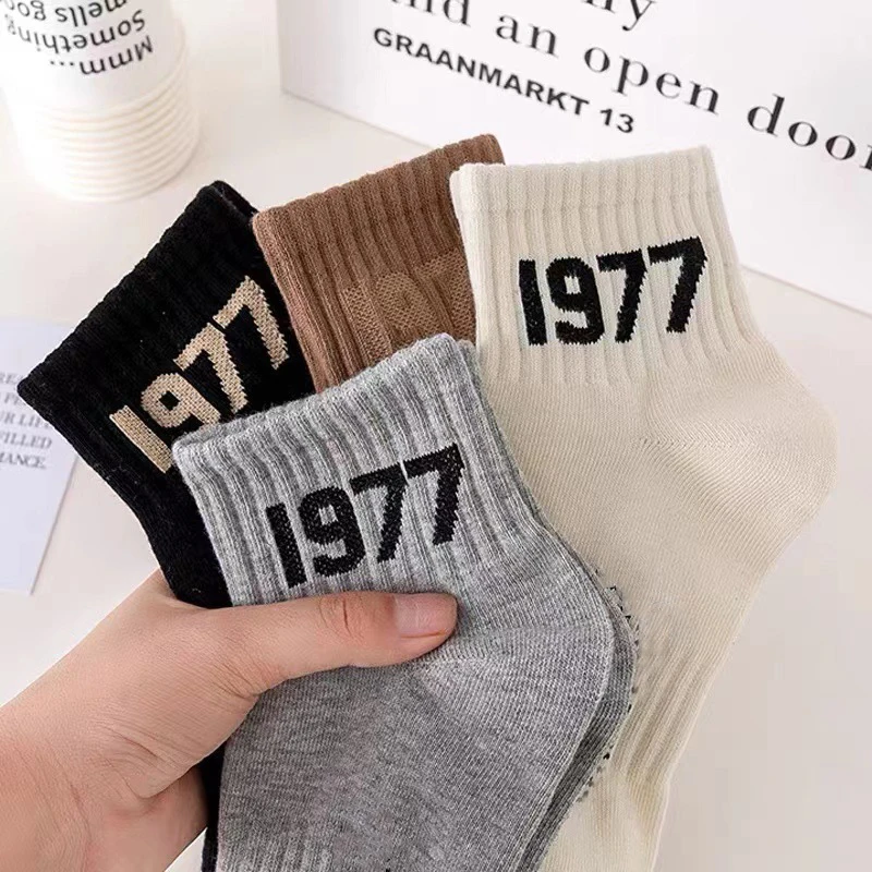 4 Pairs Hip Hop Socks Men Sport Ankle Socks Cotton Short Men Women Skateboard Fashion Style Gift Couple Breathable Low Cut cotton socks