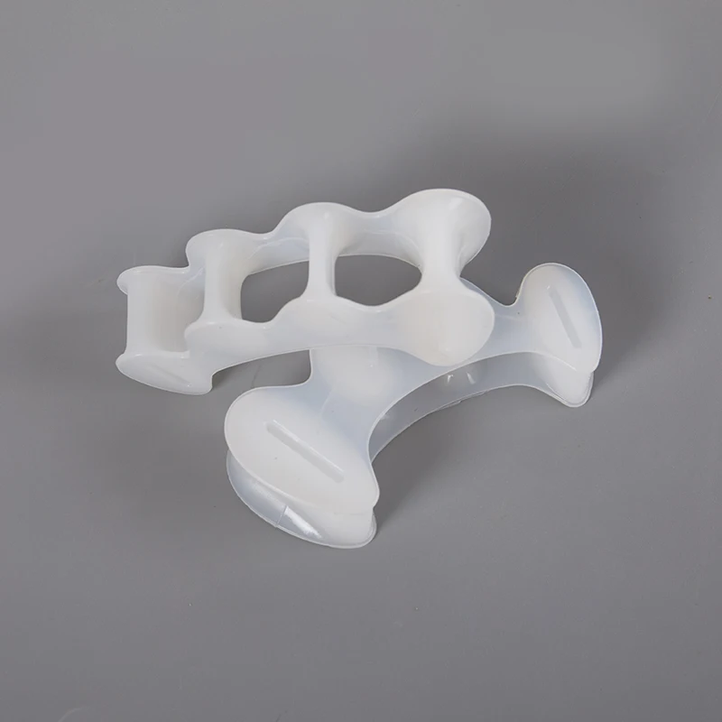 Toe Separators Toe Corrector Toe Spreader Finger Toe Separator Toe Protectors Ingrown Toenail Corrector 2Pcs = 1Pair Hard Silicone Toe Finger Separator 3 Hole Hallux Valgus Orthopedic Spacers Bunion Overlapping Hammer Foot