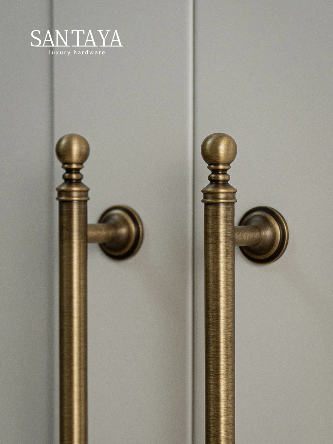 Santaya มือจับทองเหลืองขัดเงาแบบโบราณสำหรับตู้ครัว ตู้เสื้อผ้า ลิ้นชัก และเฟอร์นิเจอร์ ตู้ มือจับแบบยาวรูปตัว T 1