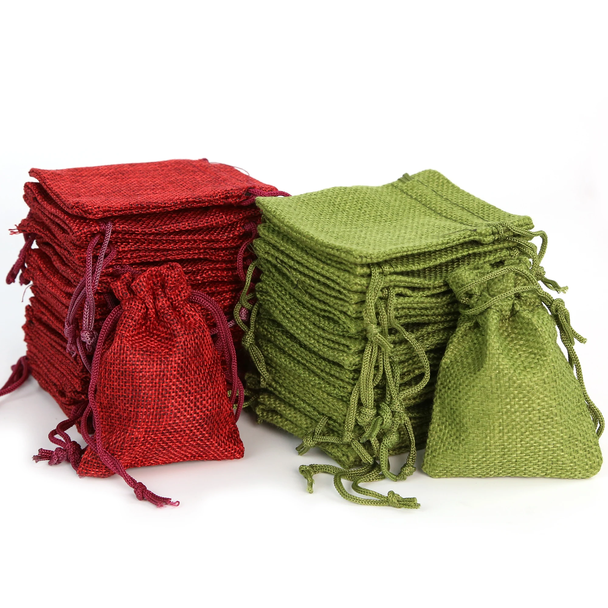 50PCS Weihnachten Rot Grün Kordelzug Sackleinen Jute Geschenk Taschen DIY Hochzeit Gunsten Geschenk Für Verpackung Süßigkeiten Schokolade Schmuck