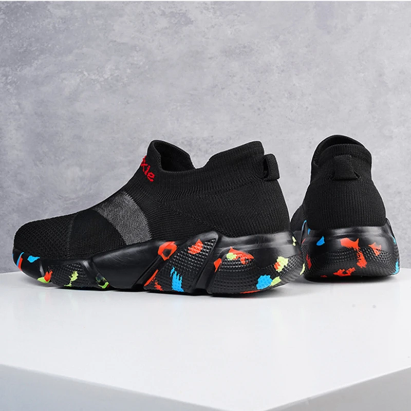 New Unisex Socks Shoes Men Fashion Sneakers Women Shoes Summer Breathable Casual Loafers Sports Shoes Student Ladies Sneakers