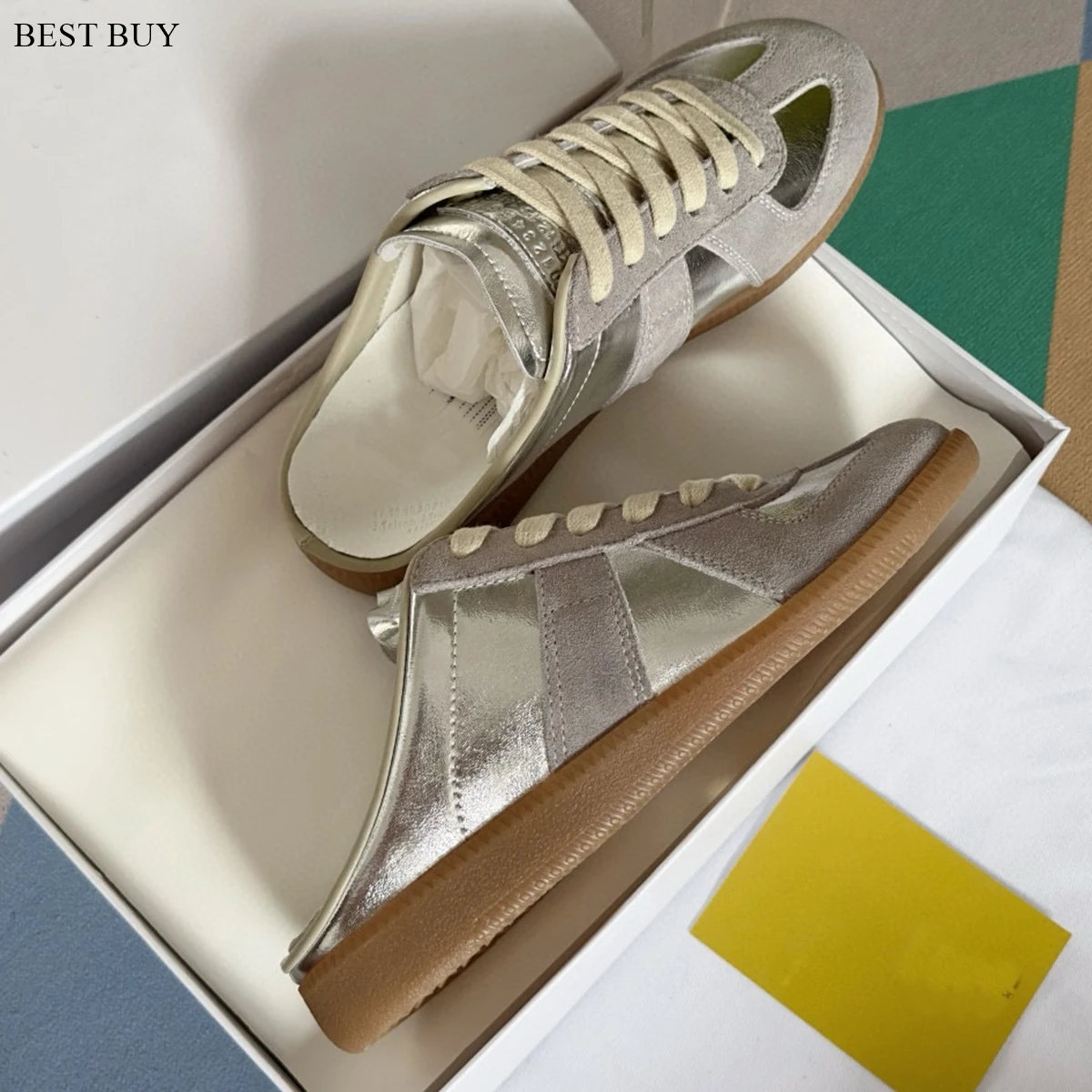 

Роскошные женские шлепанцы, Новинка осени 2024, классические женские кроссовки, женские кожаные ретро с низким вырезом, на шнуровке, повседневные, с круглым носком, серебристо-белые