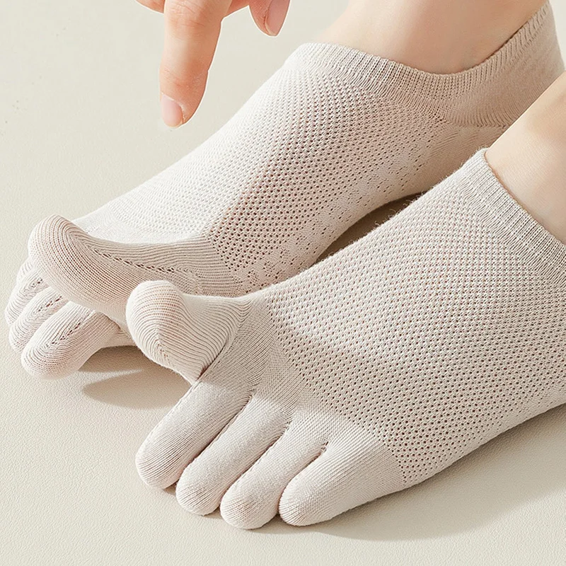 

Women Non Slip Split-Toed Boat Socks Five Finger Massage Toe Socks Cotton Breathable Invisible Comfortable Summer Solid Color