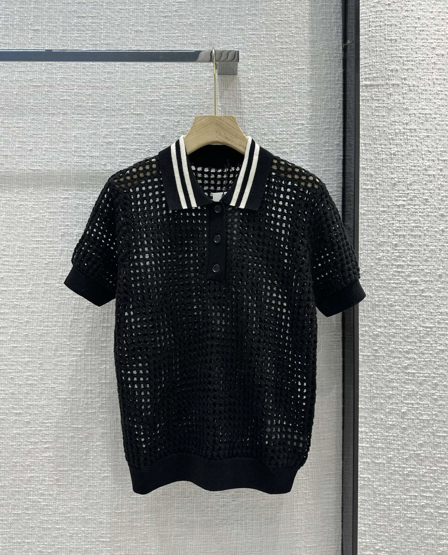 

Spring and summer hollowed-out sequin knit shirt, modeling overlap artifact7.7