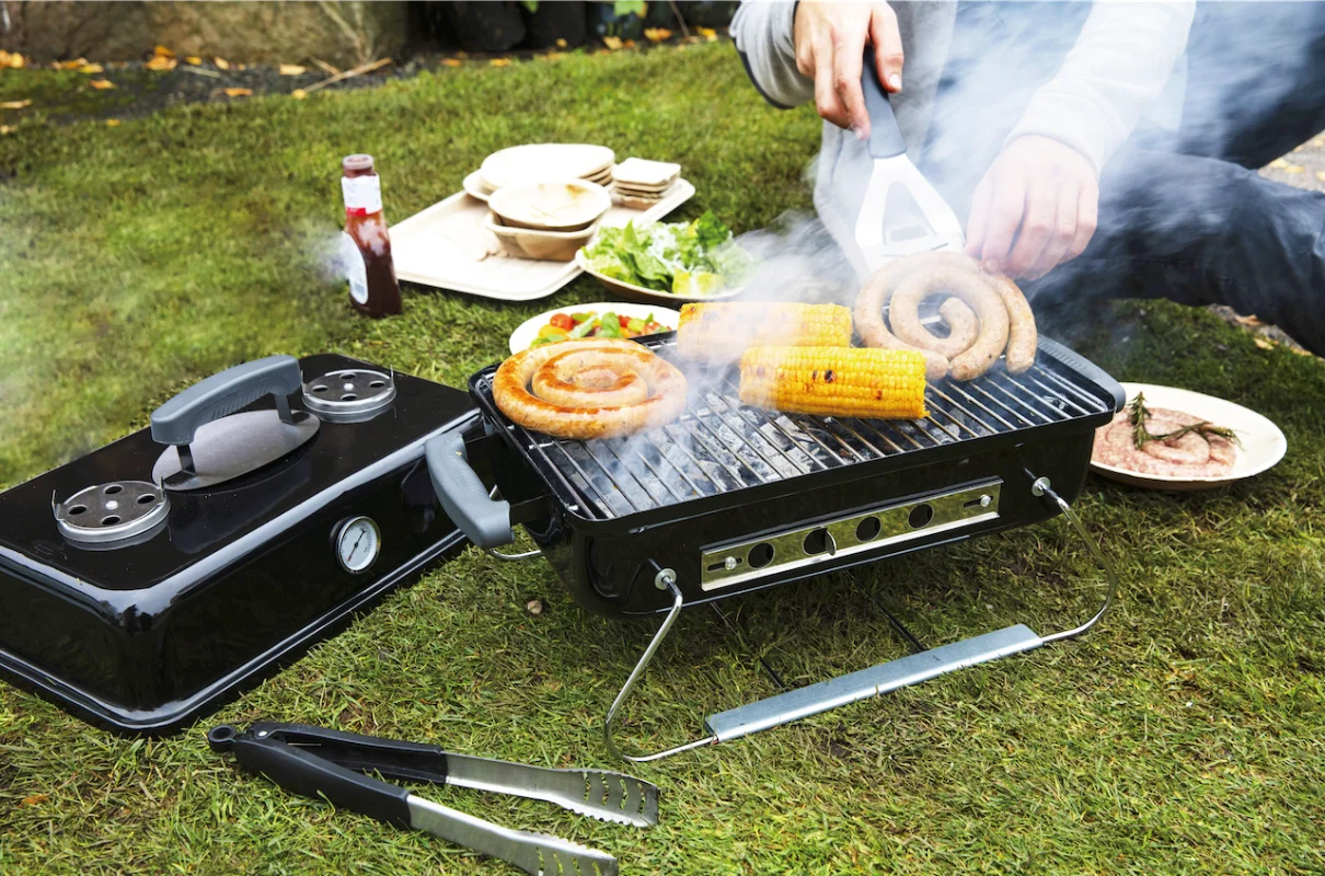 Tailgate Machine Portable TableTop Charcoal Grill