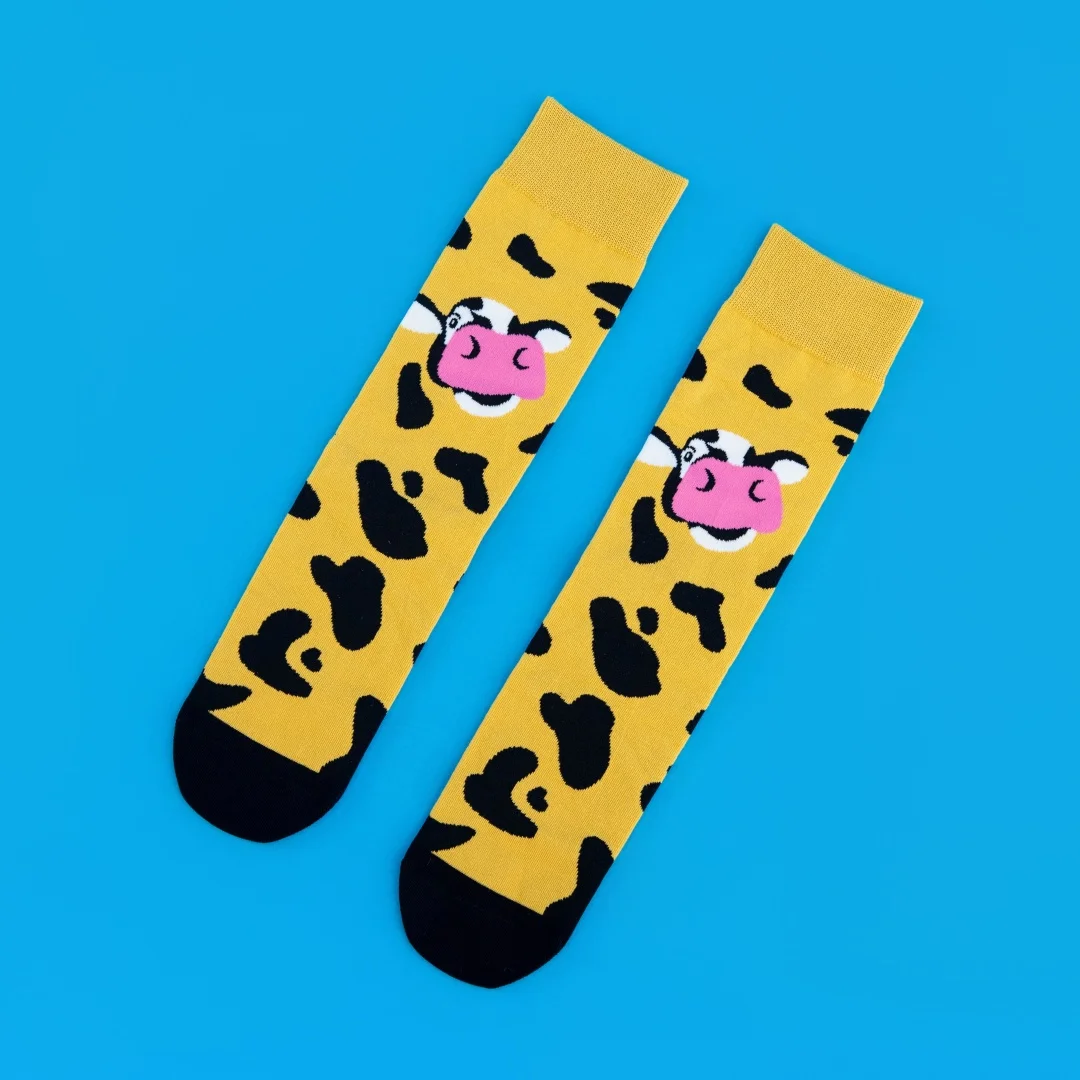 Pair of Comfy Novelty Cute Otter Swimming Mid-Calf Men's Socks