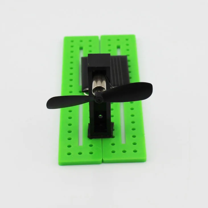 Simple Solar Energy Generation Toys Creative Science Physical Gizmo Assembled Toy Kids Fashion Puzzle Fan Toy 1pcs solar robot kit