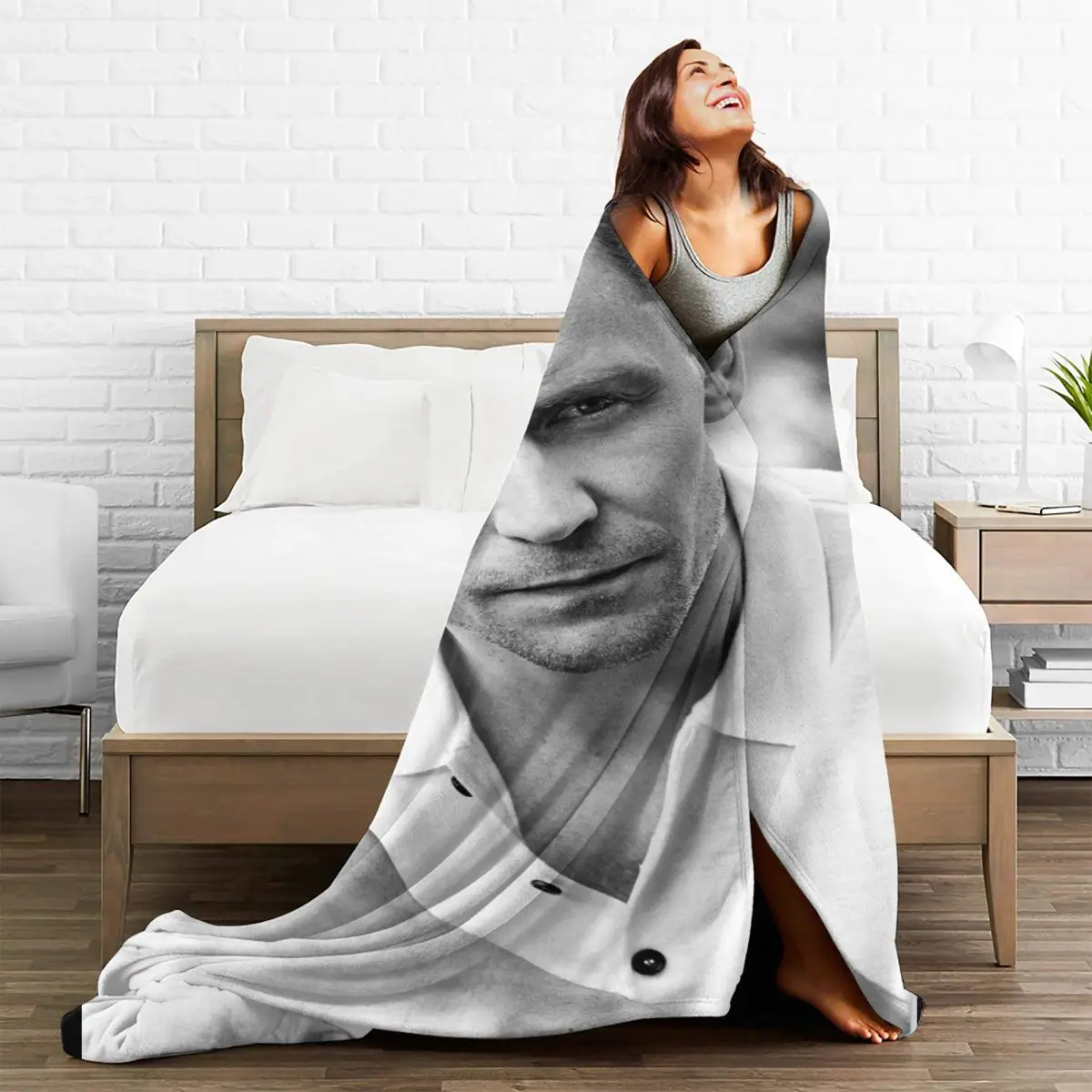 Tom Hiddleston Blankets Coral Fleece Plush Spring/Autumn Actor Multifunction Soft Throw Blanket for Sofa Outdoor Bed