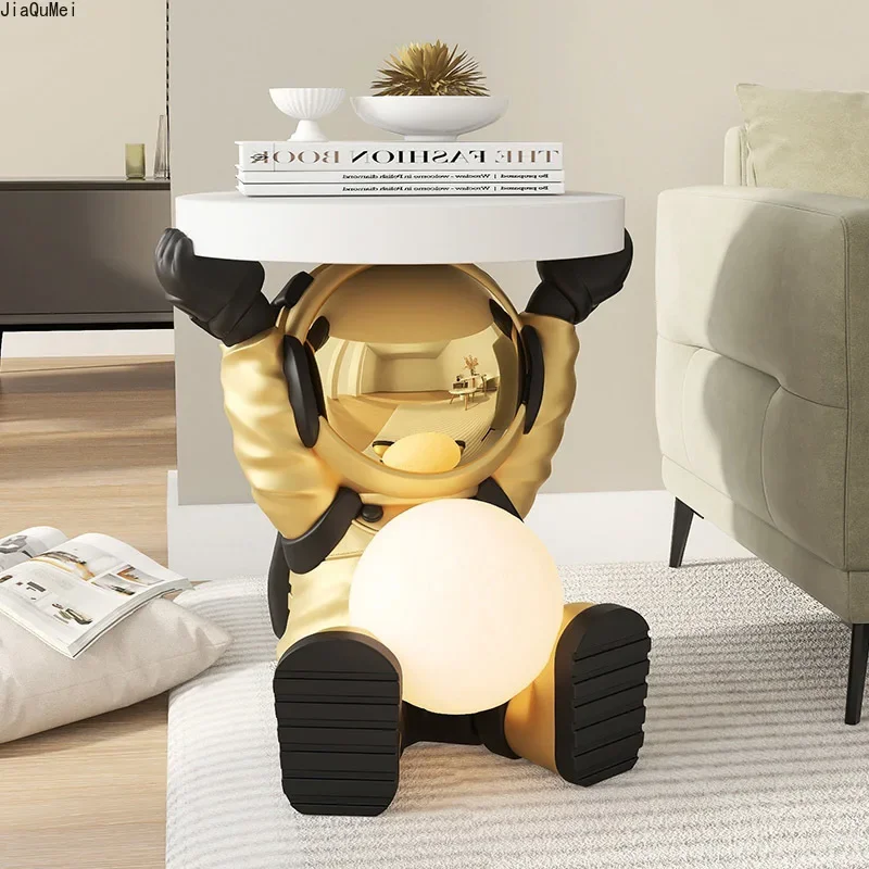 

Creative Astronaut Statue, Coffee Table Living Room Furniture, Sofa Side Table Night Light, Bedside Table Resin Room Decoration